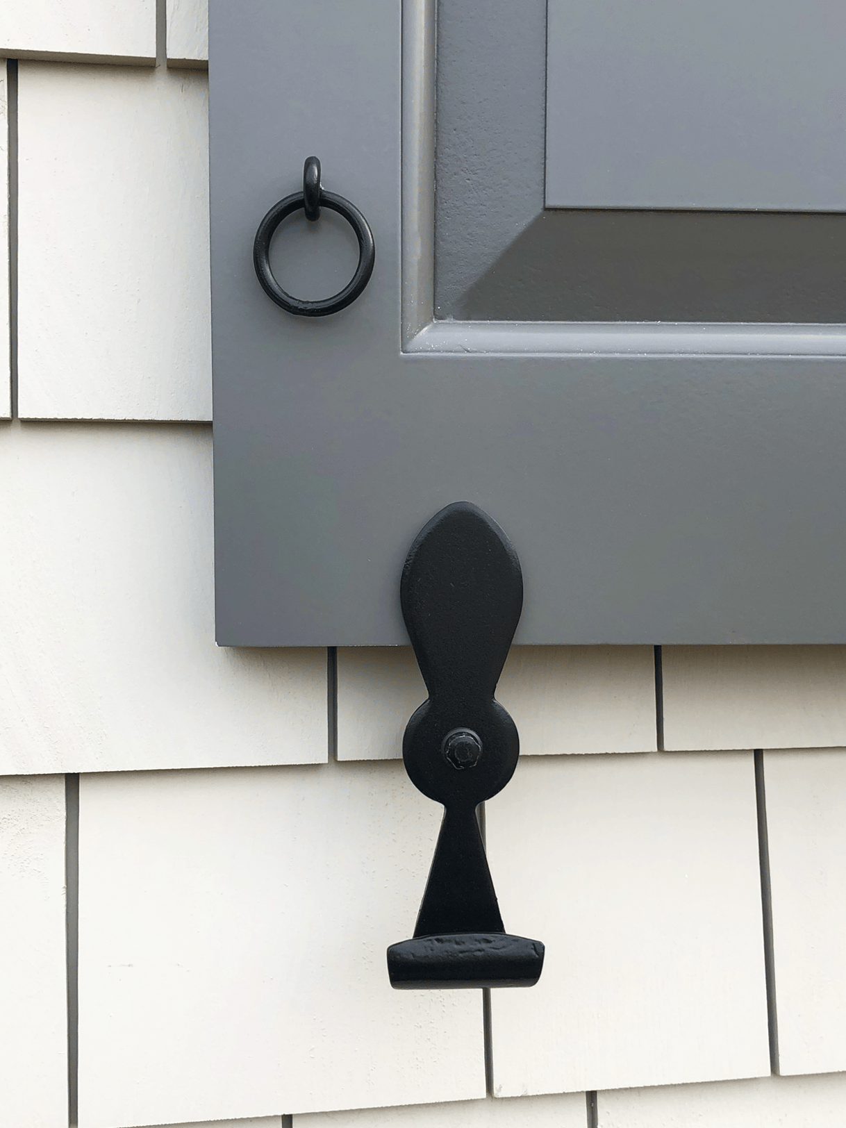 Exterior Shutter Installation Mistakes (And How to Avoid Them) Timberlane Blog